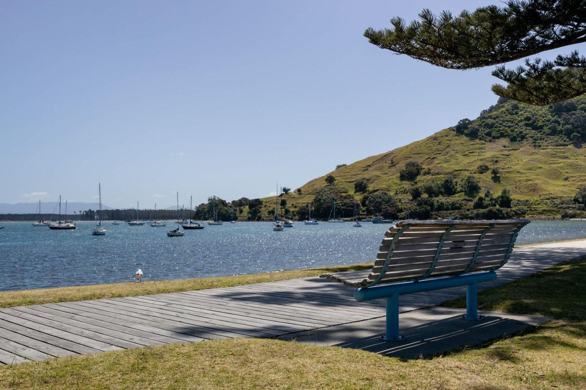 Stylish And Spacious, Downtown Mount Maunganui Exterior foto